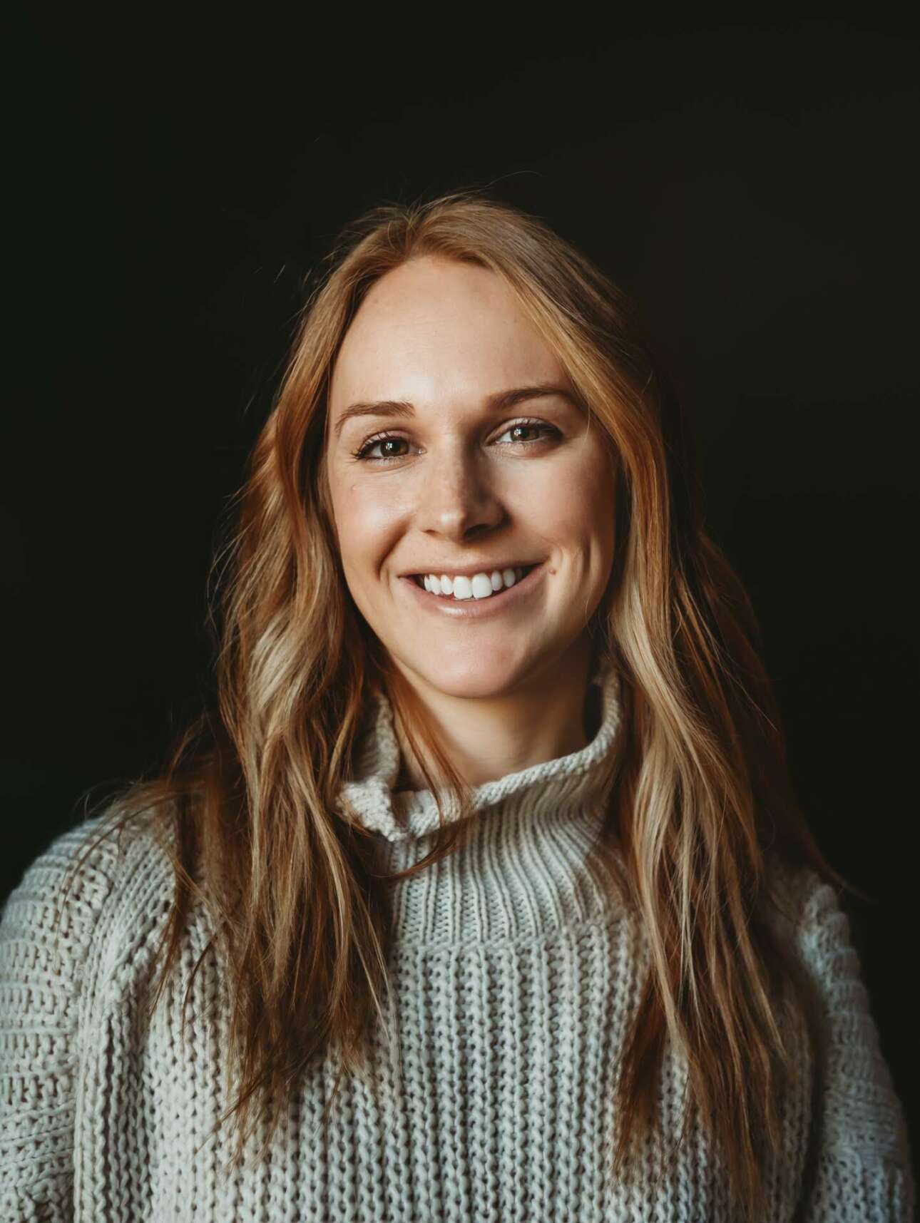 Meet Annie Holt: The Tiktok Influencer - 2qcge62