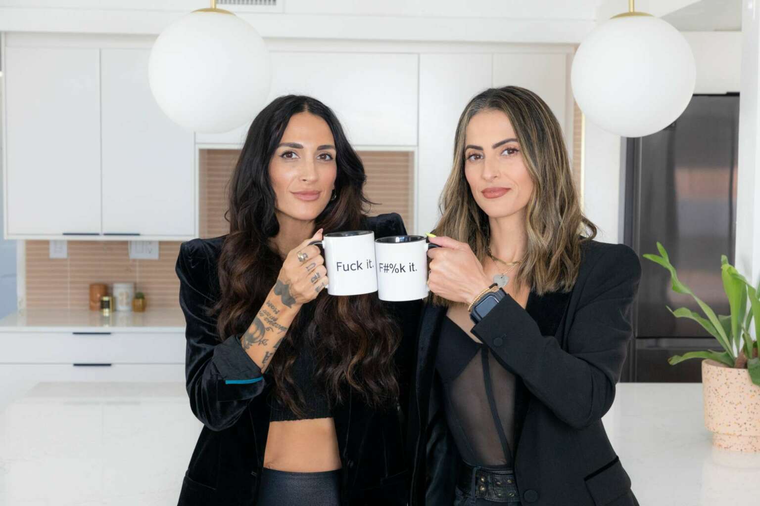 Meet Carla/Romi Zuñiga/Imbelli - CanvasRebel Magazine