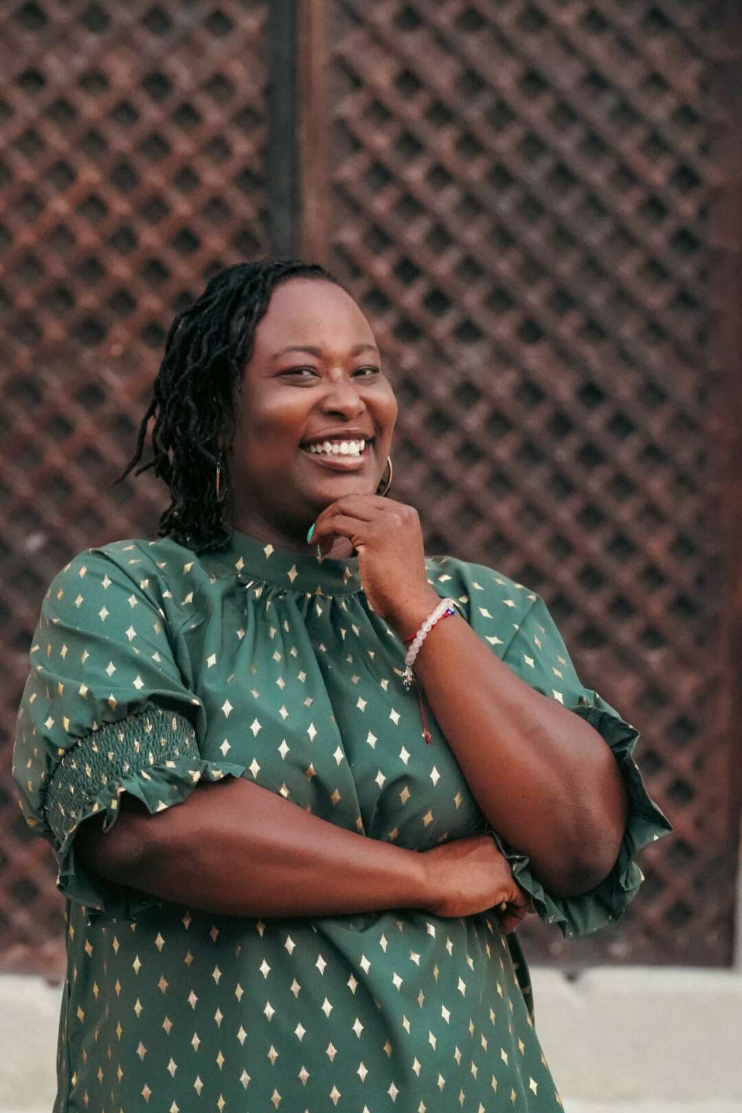 Meet Courtney Leak – CanvasRebel Magazine