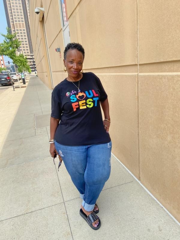 Meet Loretta Windsor CanvasRebel Magazine