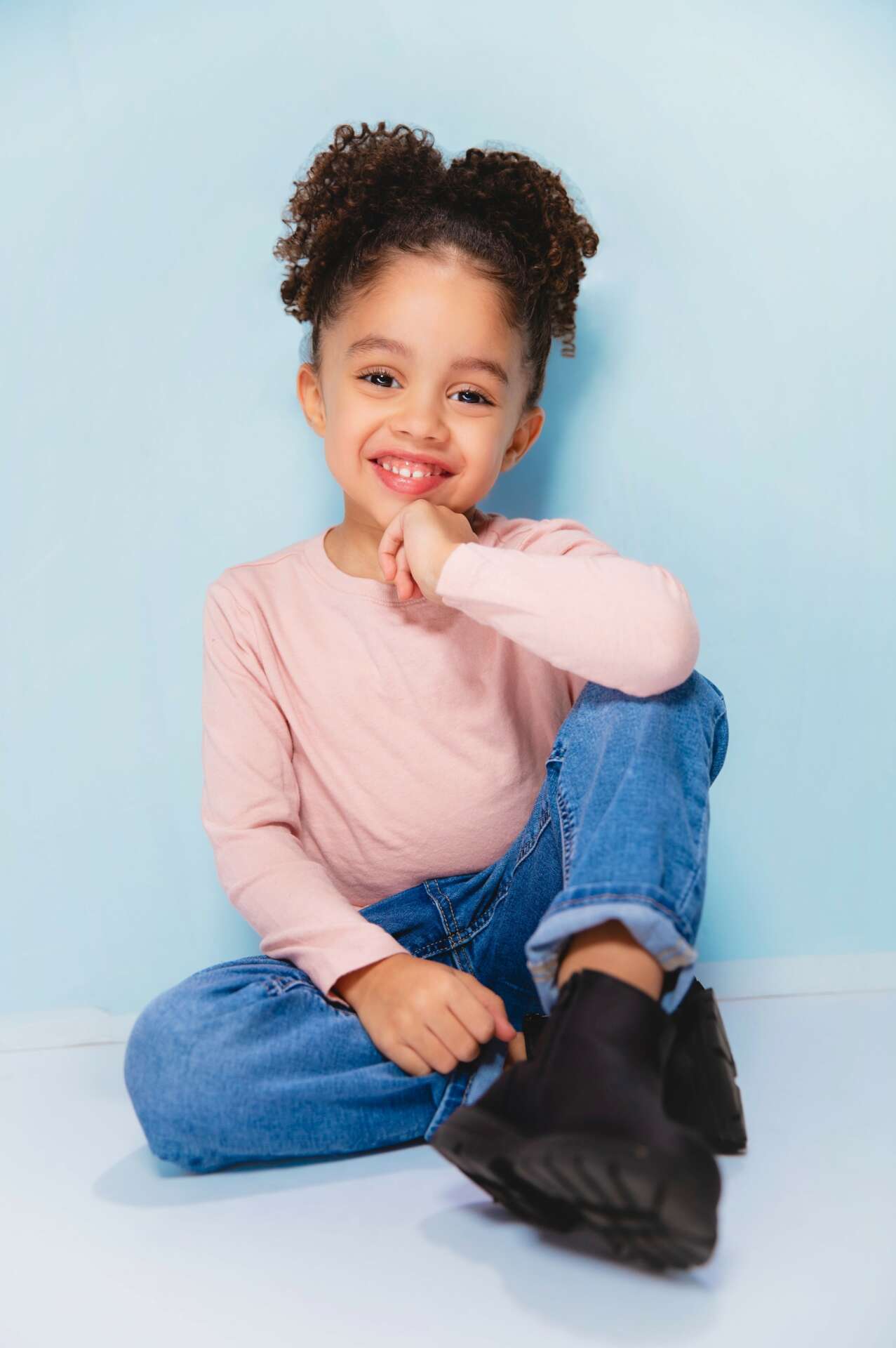 Marie'S X Journey: A Social Media Star'S Transformation - 4m7801c