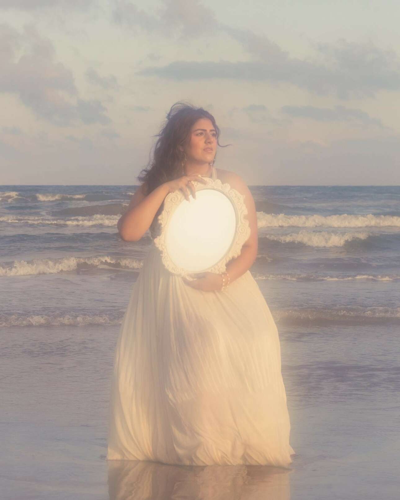 Meet Sophia Olsen – CanvasRebel Magazine