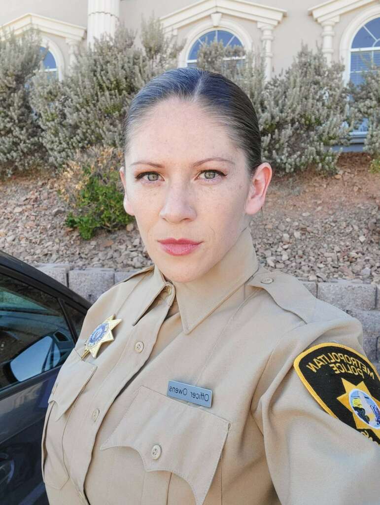 Meet Samantha Simmons – CanvasRebel Magazine