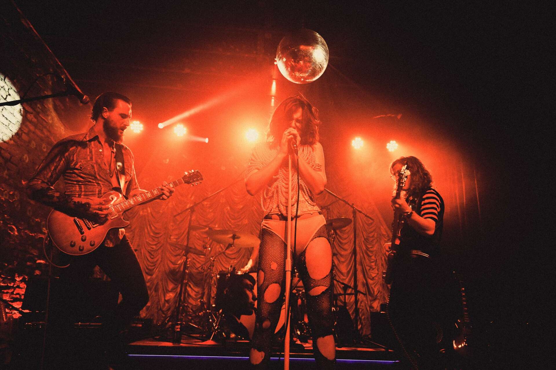 Meet The Smokeshows CanvasRebel Magazine