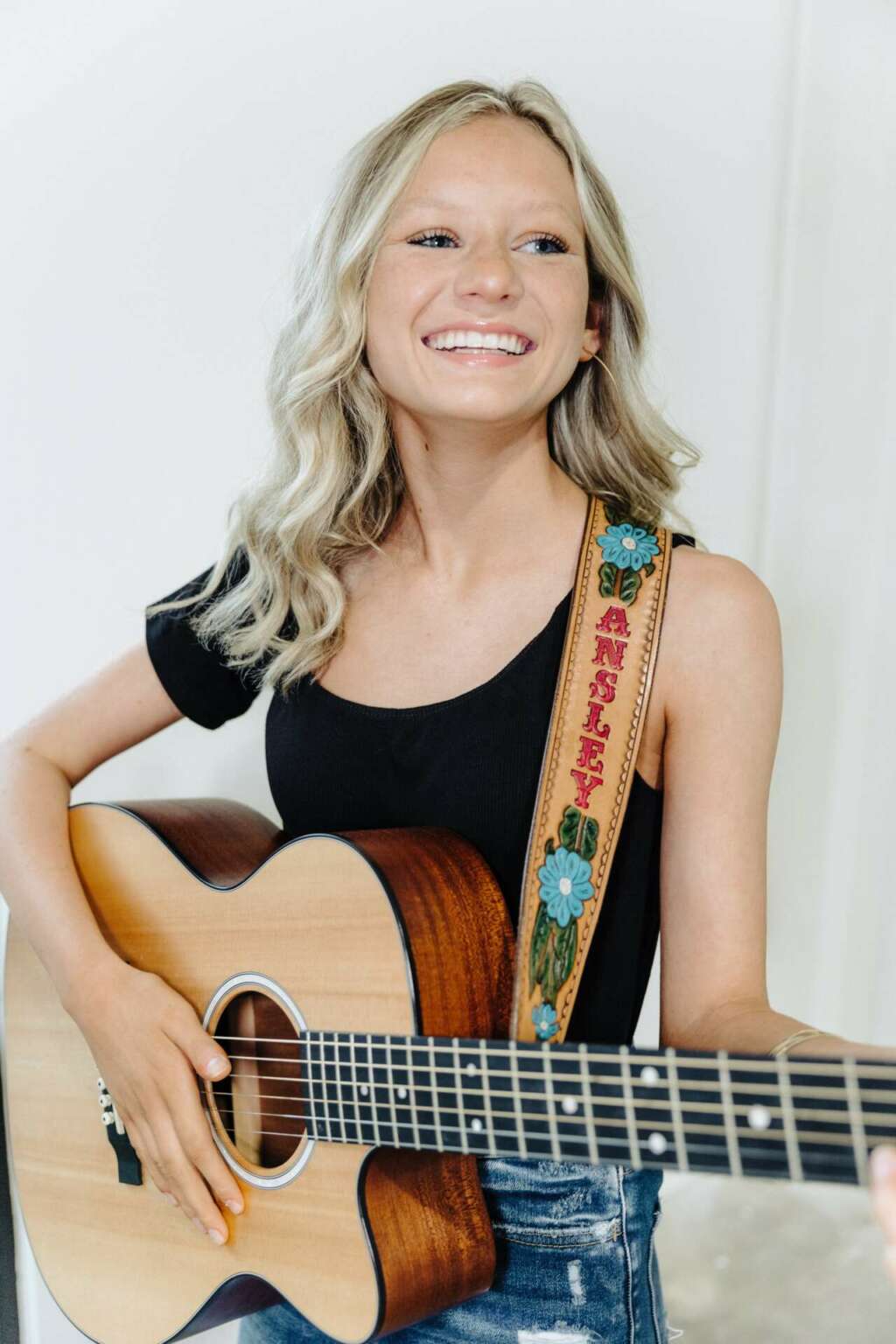 Meet Ansley Burns – CanvasRebel Magazine