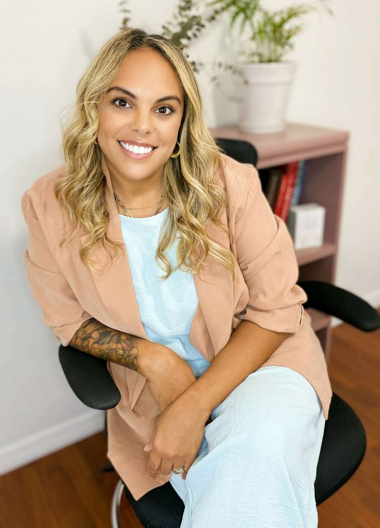 Meet Thais Rodriguez – CanvasRebel Magazine