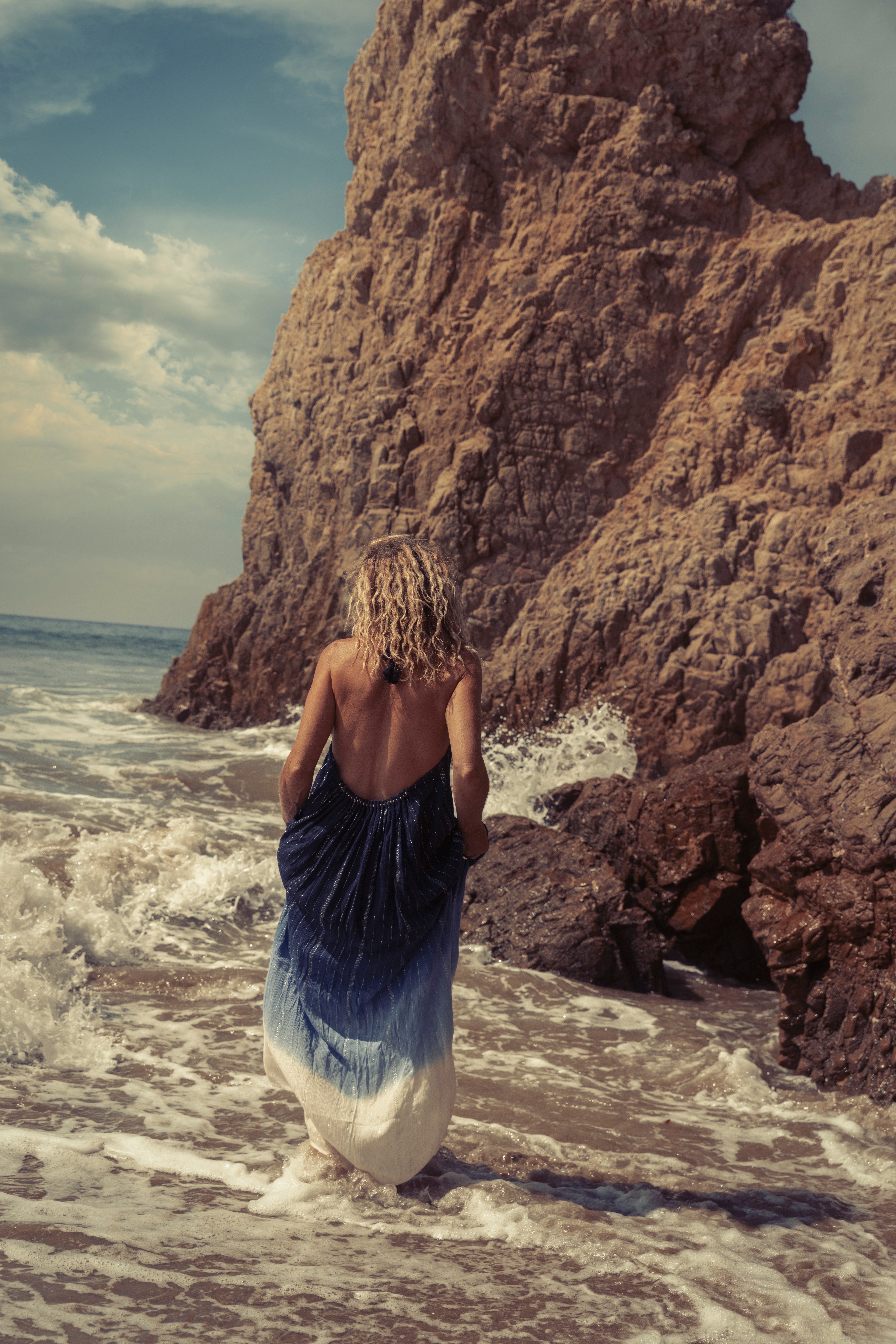 Meet Claire Pinckney – CanvasRebel Magazine